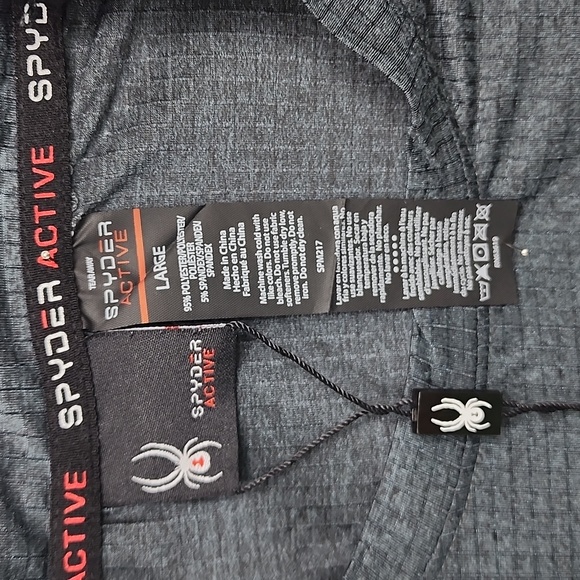 SPYDER ACTIVE MEN'S LARGE TSHIRT, CHARCOAL COLOR - Picture 9 of 9